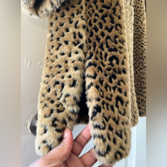 Faux Leopard Print Coat - Picture 4 of 9